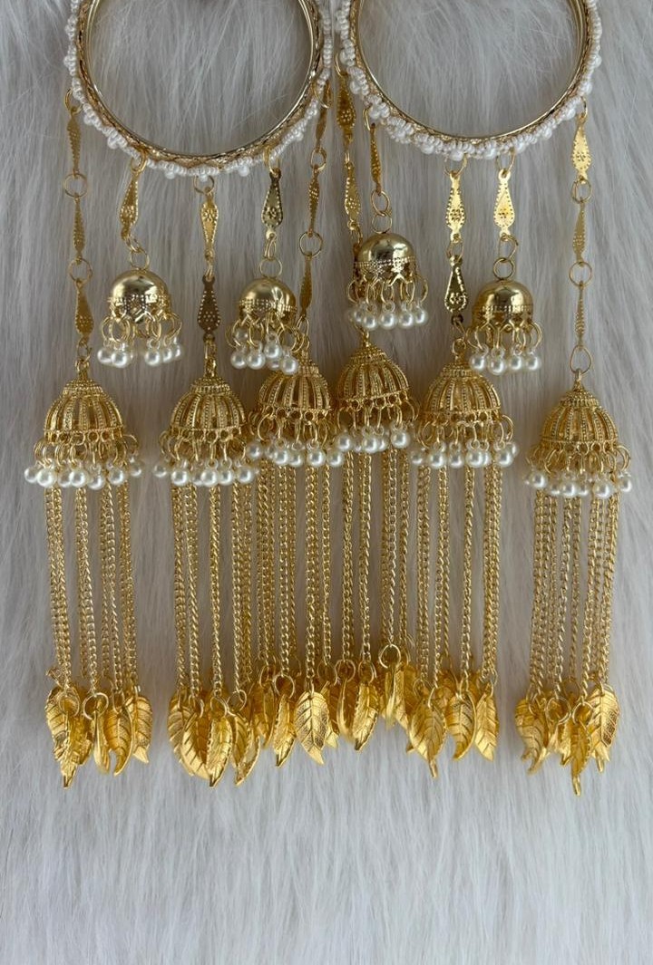 Bangle Kalira metel Chain and Metel golden Jhumki Hanging